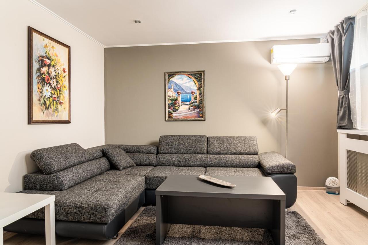 Casa 86 Apartment Bukares Bagian luar foto